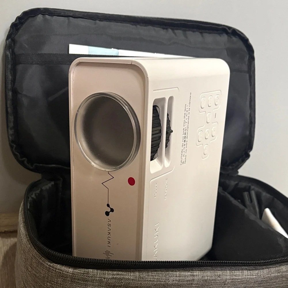 Asakuki White Projector with Case